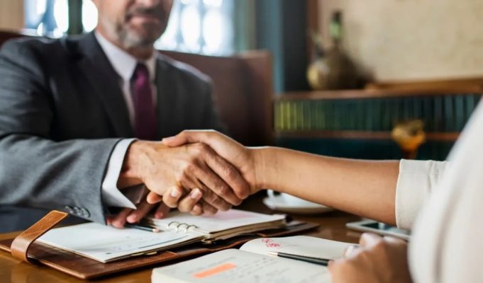 A Complete Guide to Hiring a Workers Compensation Lawyer